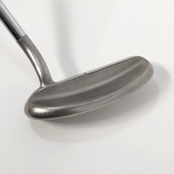 Callaway Carlsbad Series Aston Putter RH 35.5" (Small Dent on the Shaft) - Picture 4 of 15